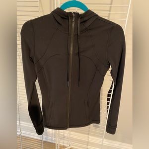 Brand New Lululemon Jacket. Size 4